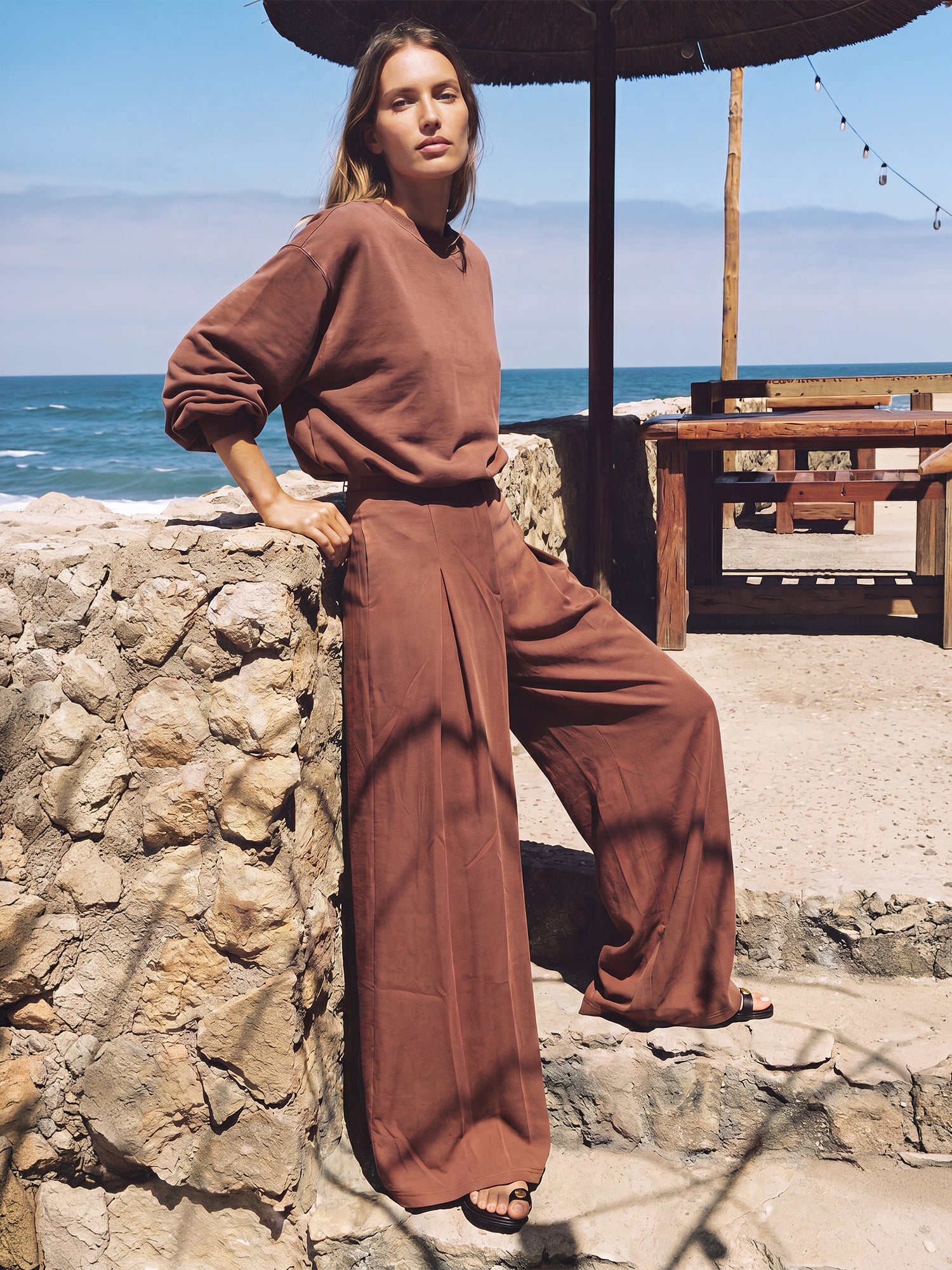 #color_BROWN