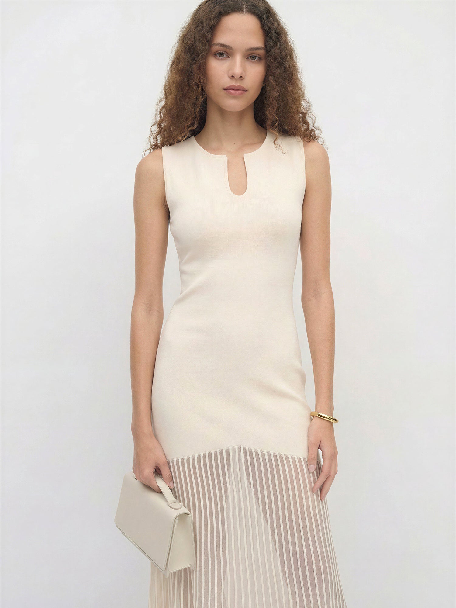 #color_IVORY