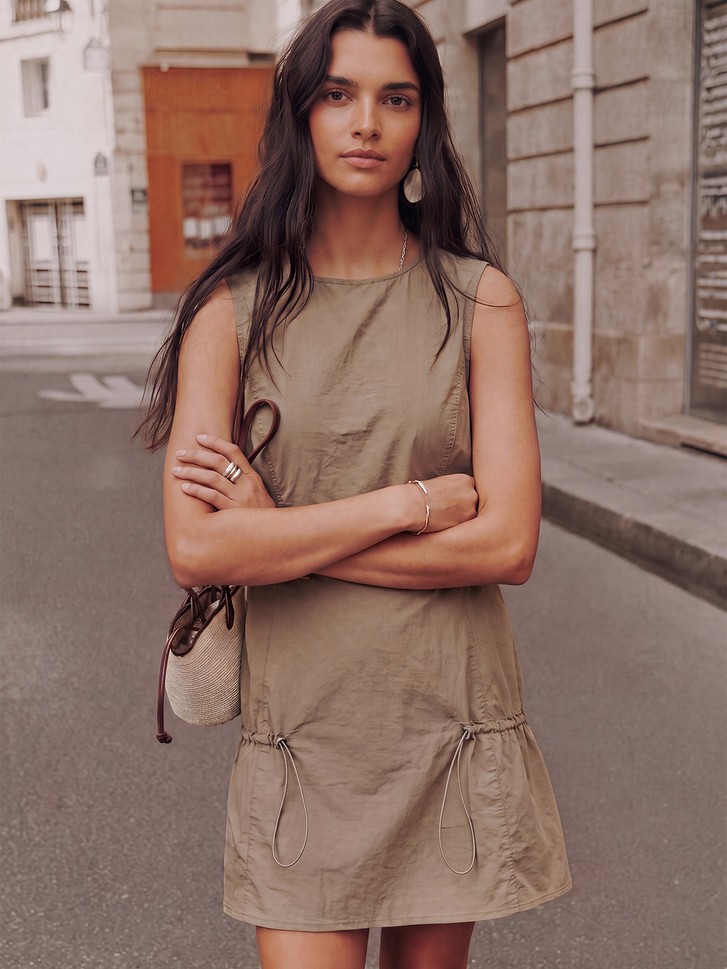#color_KHAKI