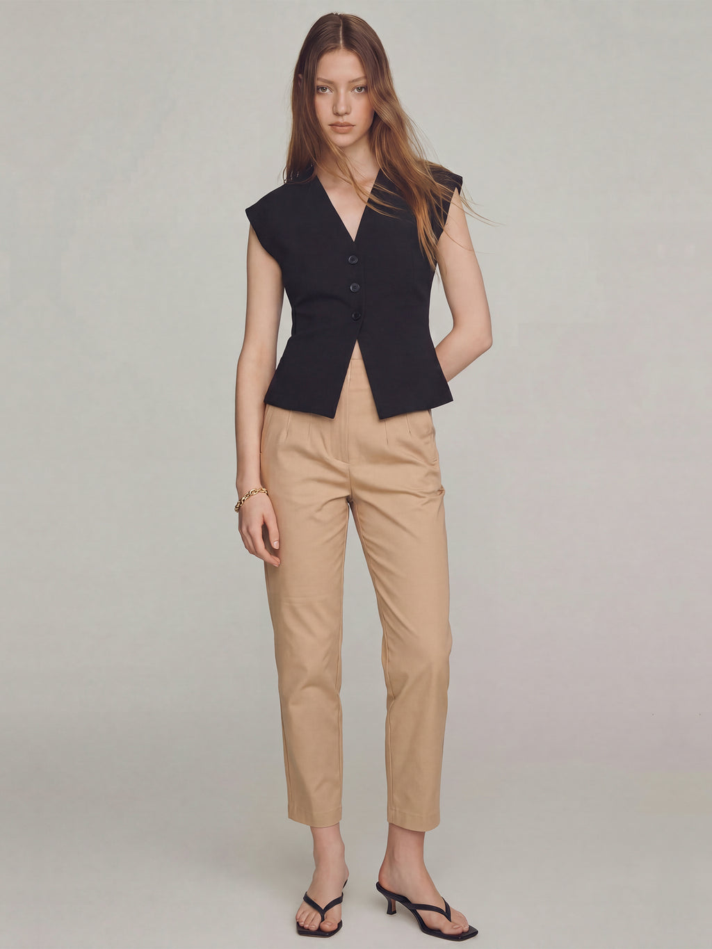 #color_KHAKI