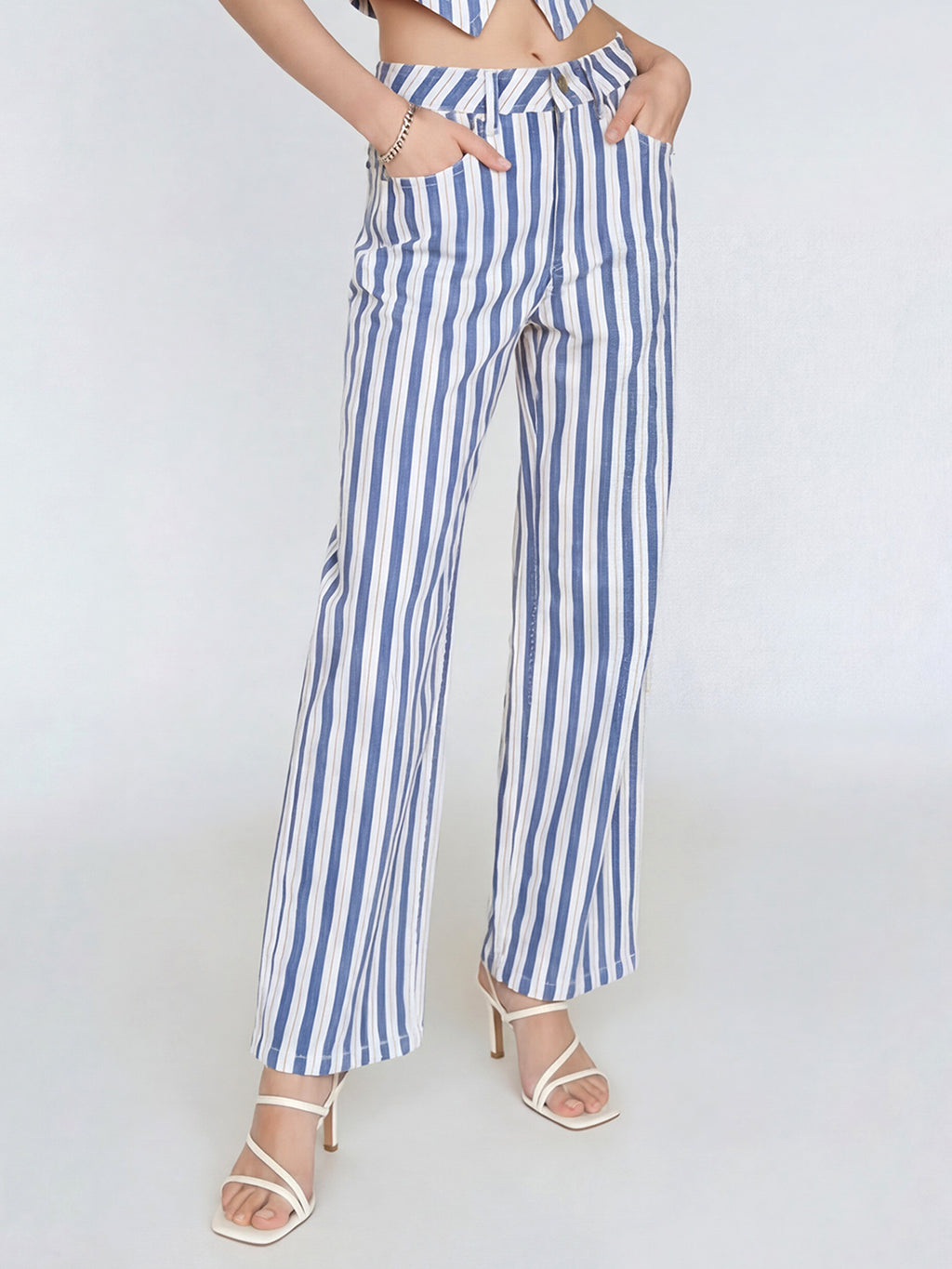 #color_NAVY