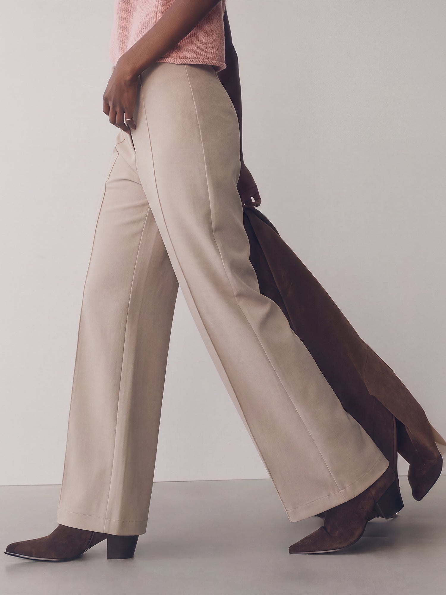#color_TAUPE