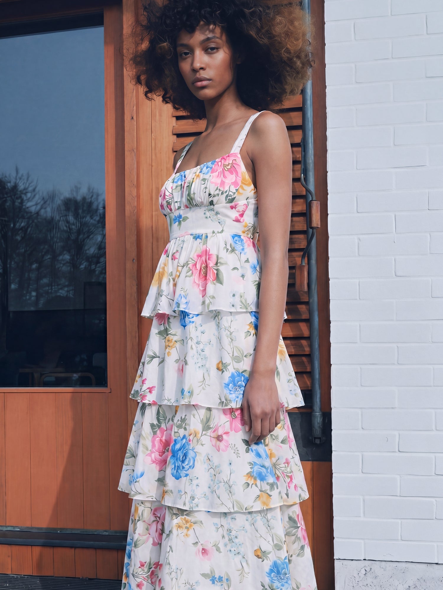 Sleeveless Tiered Floral Maxi Dress - MEDIUM / White - IVORY Sleeveless Tiered Floral Maxi Dress - MEDIUM / White - IVORY