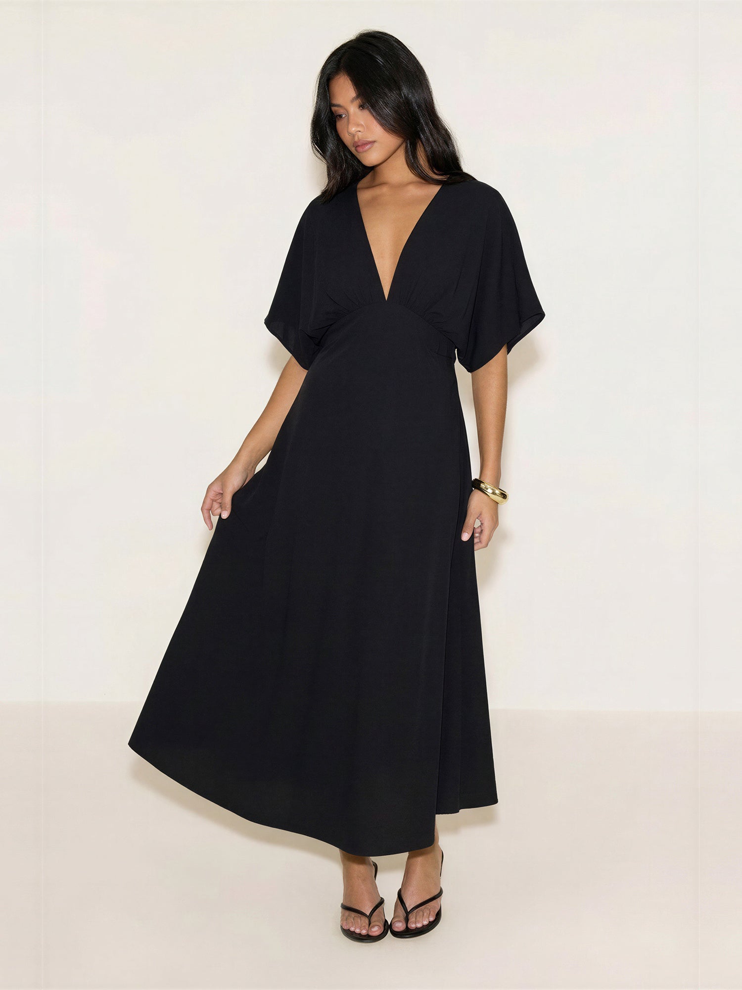 low v neck dress Short Sleeve Low V-Neck Maxi Dress - MEDIUM / Black
