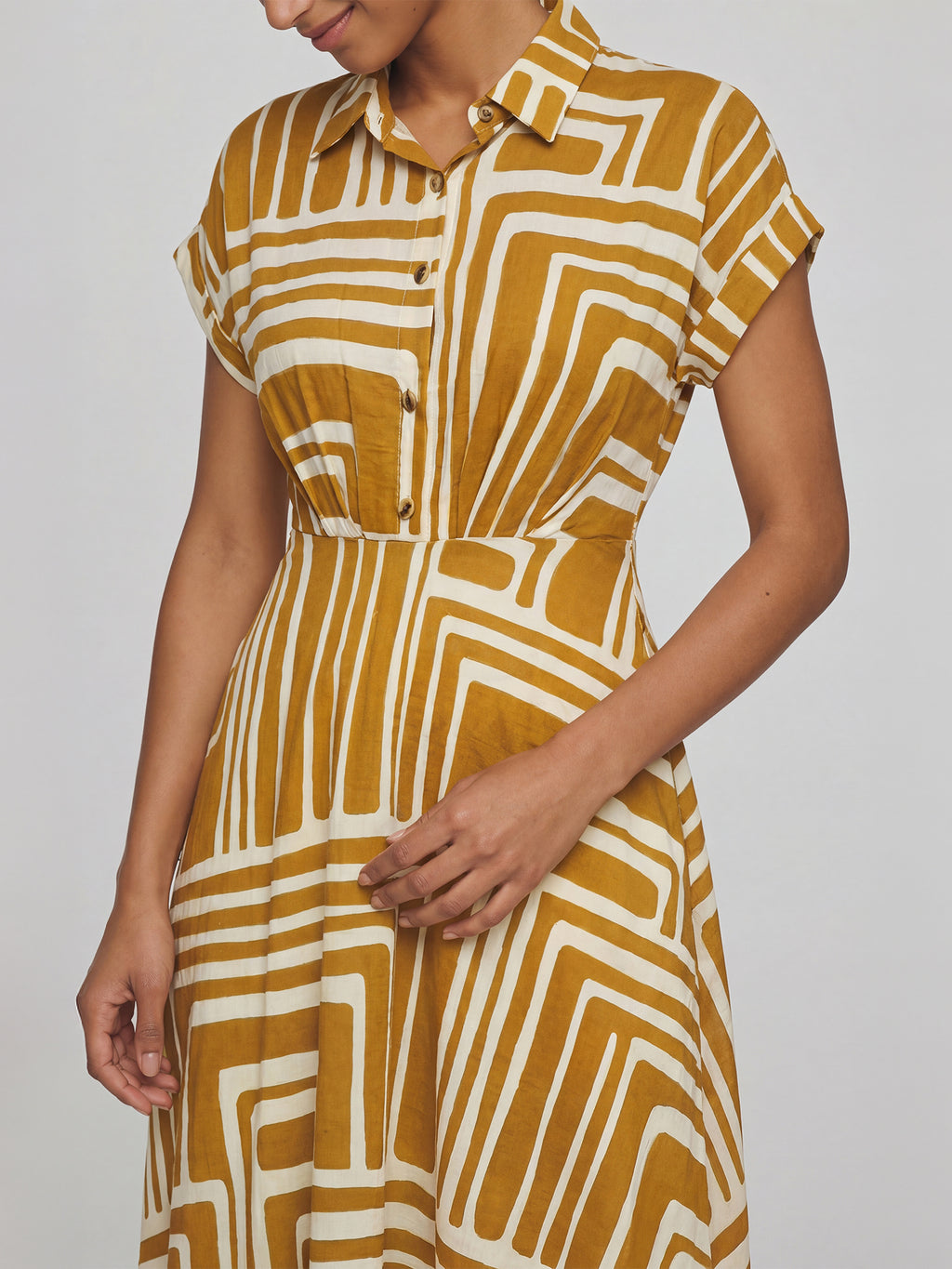 #color_YELLOW