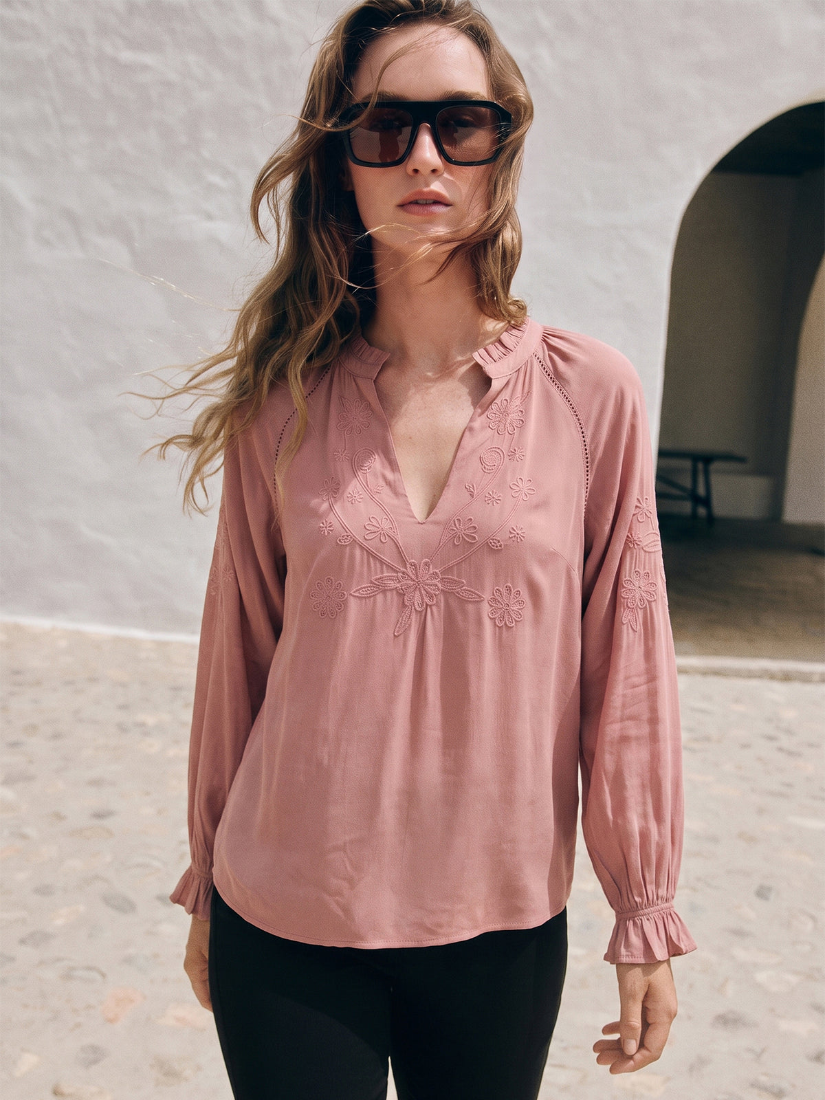#color_GENTLE MAUVE