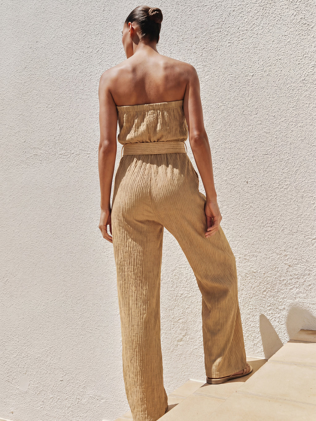 #color_KHAKI