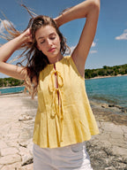 #color_YELLOW