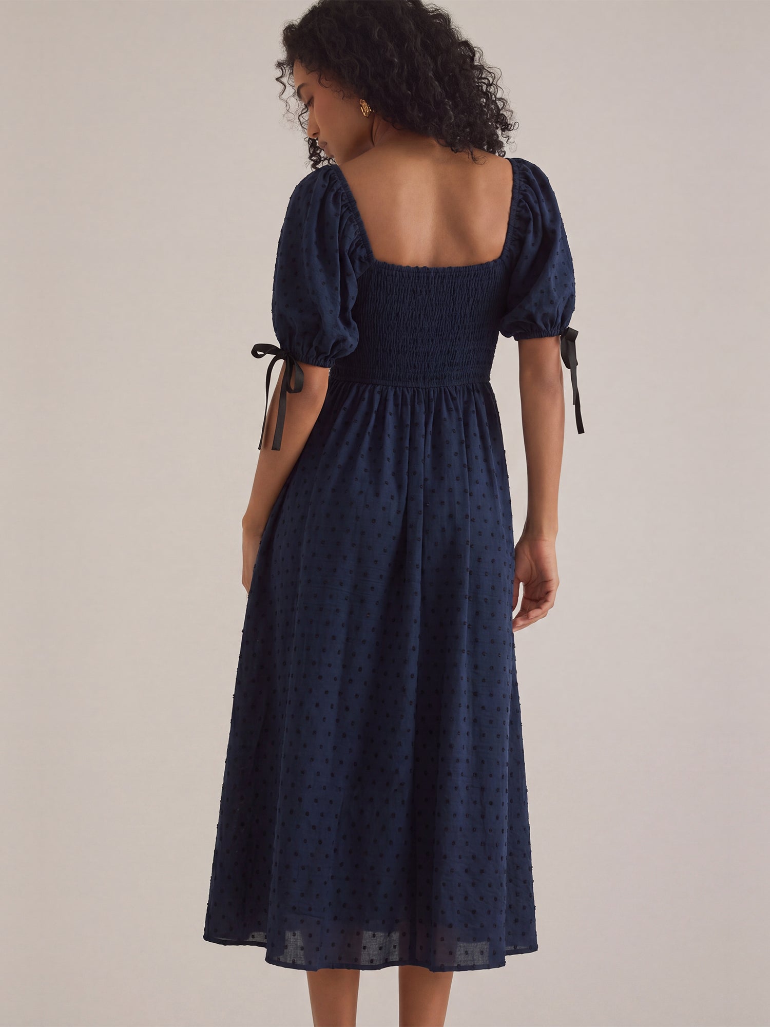 #color_NAVY
